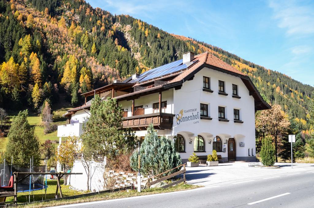 Sonnenhof - Apartments & Zimmer Kaunertal Esterno foto